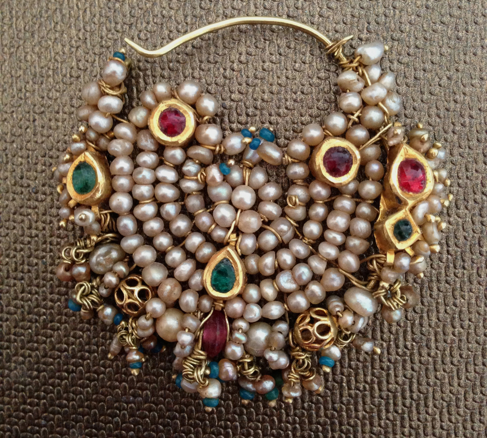 2017 Online Jewelry Market Growth Breakdown by Regions, Manufacturers, Types and Applications